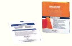 MEDICAZIONE NON ADERENTE ALLO IODIO-POVIDONE INADINE MISURA 9,5X9,5 10 PEZZI - Farmafamily.it