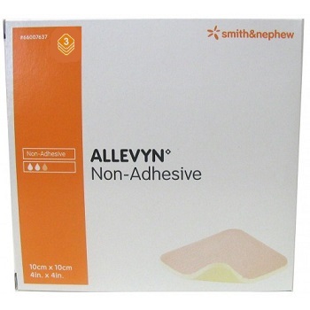 MEDICAZIONE IDROCELLULARE STERILE ALTAMENTE ASSORBENTE NON ADESIVA IN SCHIUMA DI POLIURETANO 10X10CM 3 PEZZI - Farmafamily.it