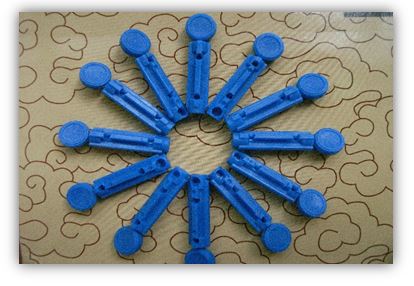 LANCETTE PUNGIDITO WELLION LANCET GAUGE 28 25 PEZZI - Farmafamily.it